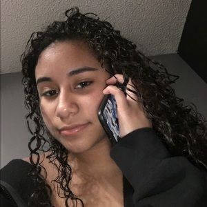 Meet your Posher, Aliya